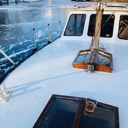Boat Center Amsterdam