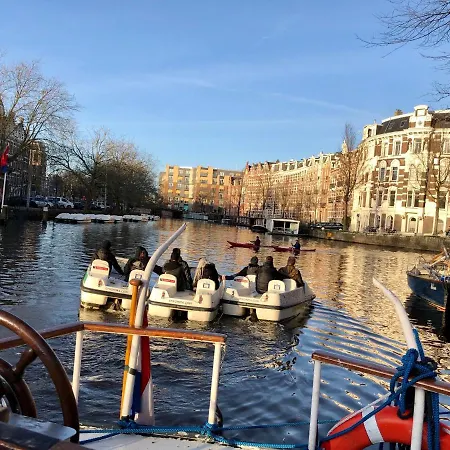 Bateau-hôtel Boat Center